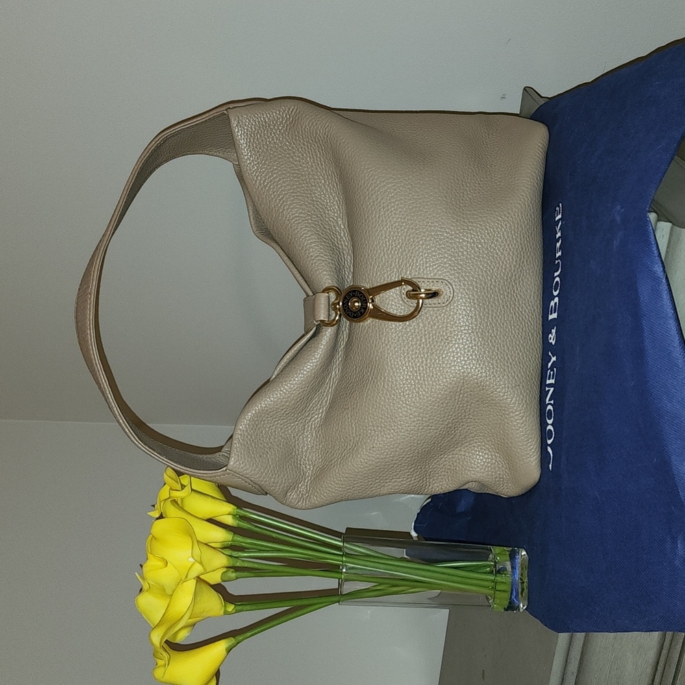 Dooney & Bourke Logo Lock